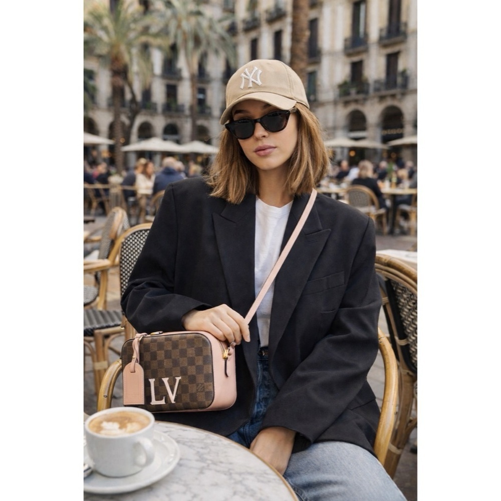 Louis Vuitton Brown Damier Ebene Canvas and Pink Leather Santa Monica Camera Bag - Picture 2 of 16